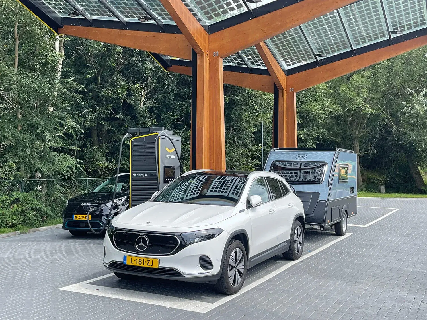 Elektrische auto en caravan, geen probleem!